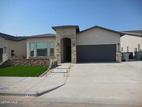 Building Photo - 7405 Norte Portugal Ln