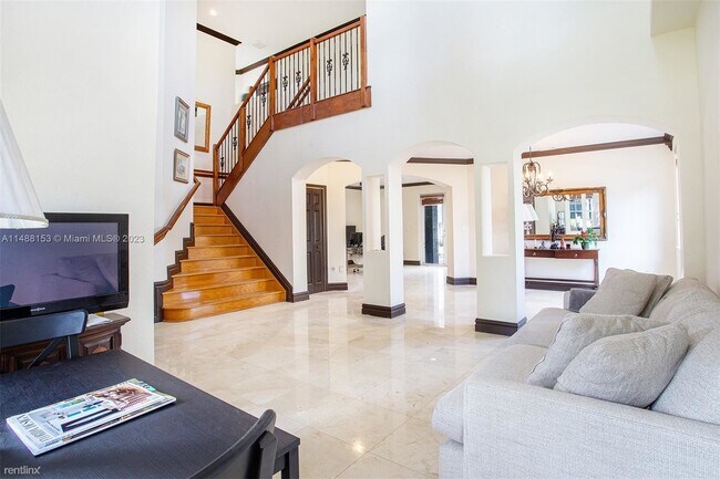 Foto del edificio - 5 br, 3 bath House - 6442 SW 164th Ct