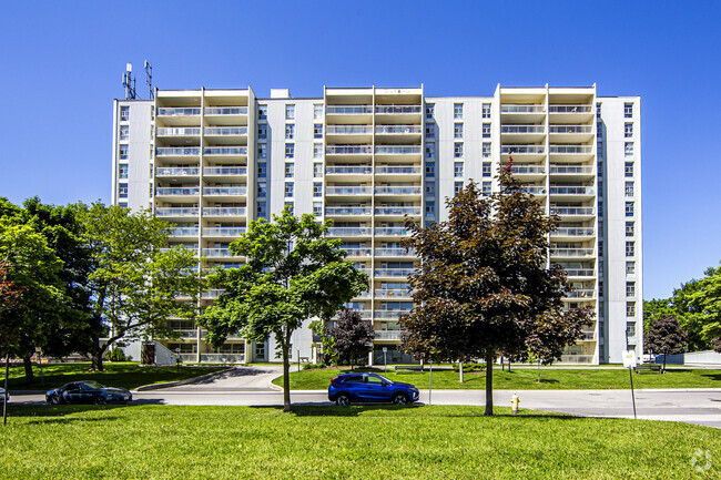 Building Photo - 110 Inverlochy Boulevard