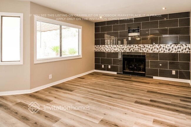 Building Photo - 390 Norlina Ct