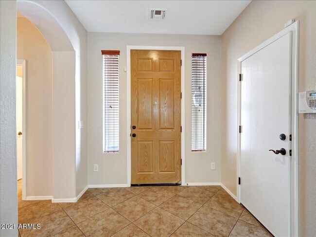 Foto del edificio - 17643 W Ironwood St