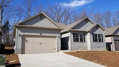 Building Photo - 716 Red Maple St