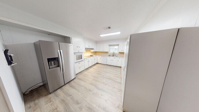 Foto del edificio - 7249 Farm to Market Rd 974