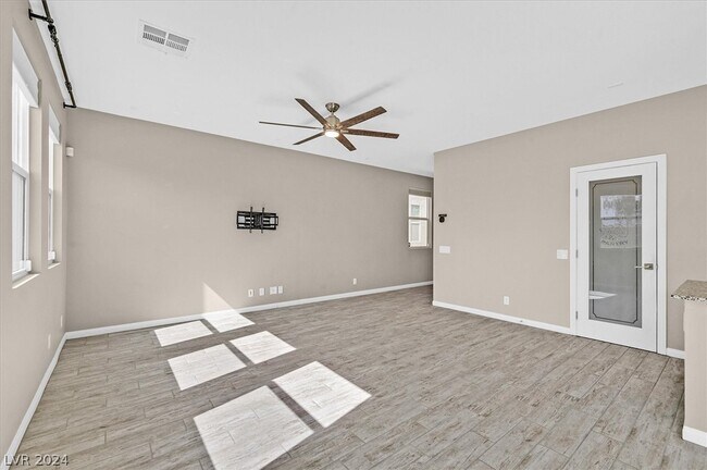Building Photo - 6249 Echo Mountain St
