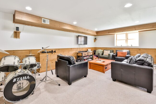 Foto del edificio - 71 Hunter Ln