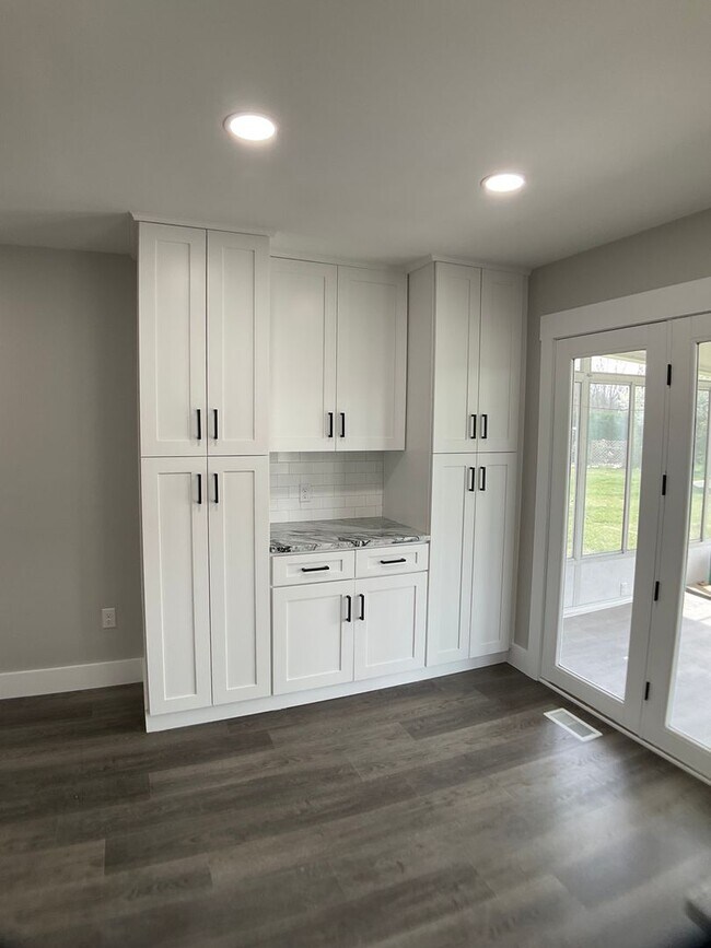 Foto del edificio - Gorgeous, Fully Renovated, 1 Level Living!