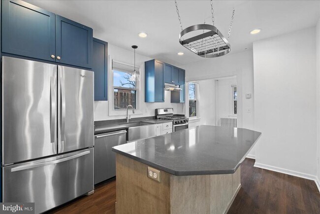 Foto del edificio - 4252 Clay St NE