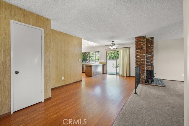 Building Photo - 1085 Tamarack Ave