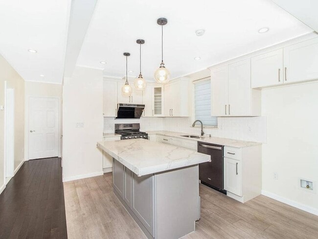 Photo - 1141 Pugsley Avenue Unit 1 Apartment