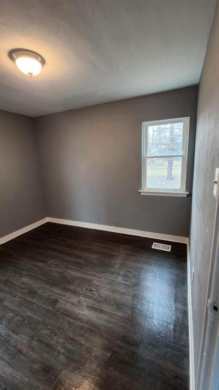 Foto del edificio - 1433 E. 35th Ct.