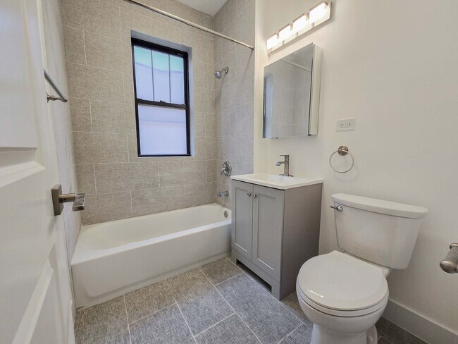 Foto del edificio - 5941 N Paulina St