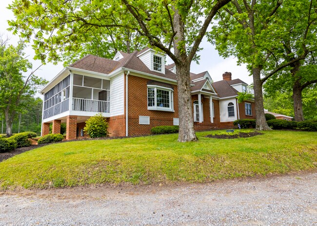 Foto del edificio - 13571 Greenwood Church Rd