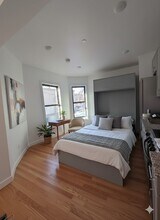 Building Photo - 165 Hawthorne St