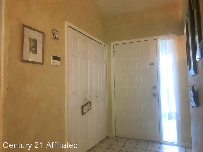 Building Photo - 3 br, 2 bath House - 1716 Fruitridge St.