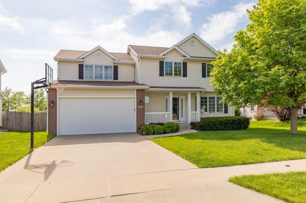 Primary Photo - Beautiful 4 bd home in Johnston