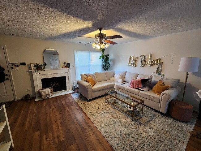 Foto del edificio - Charming 3 bed 2 and a half bath near VB O...