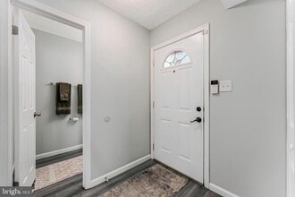 Building Photo - 5563 First Statesman Ln