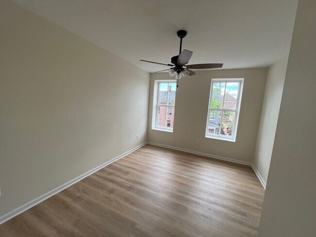 Foto del edificio - 419 N Market St