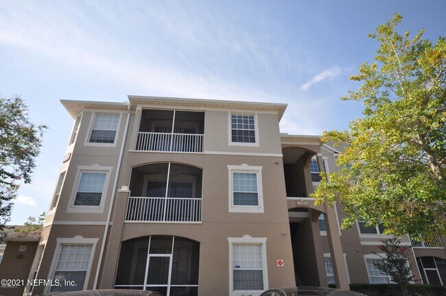 Foto del edificio - 7990 Baymeadows Rd E