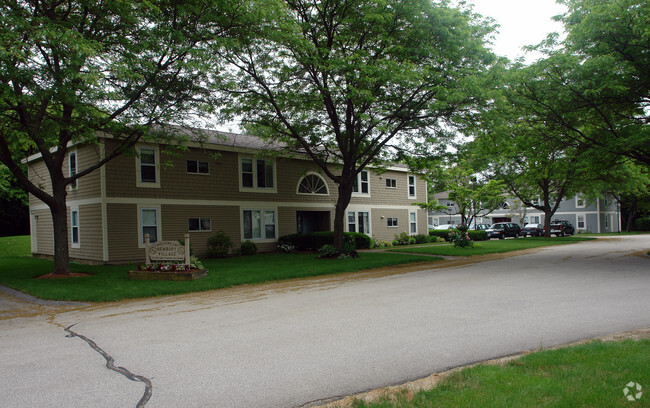 Foto del edificio - Newbury Village