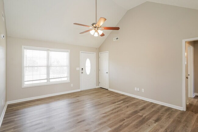 Foto del edificio - 7017 Steen Blvd