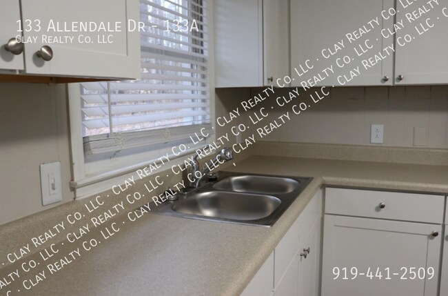 Foto del edificio - 133 Allendale Dr