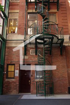 Building Photo - 103 Arch St