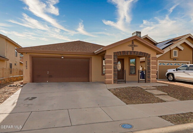 Foto del edificio - 2305 Honey Dew St