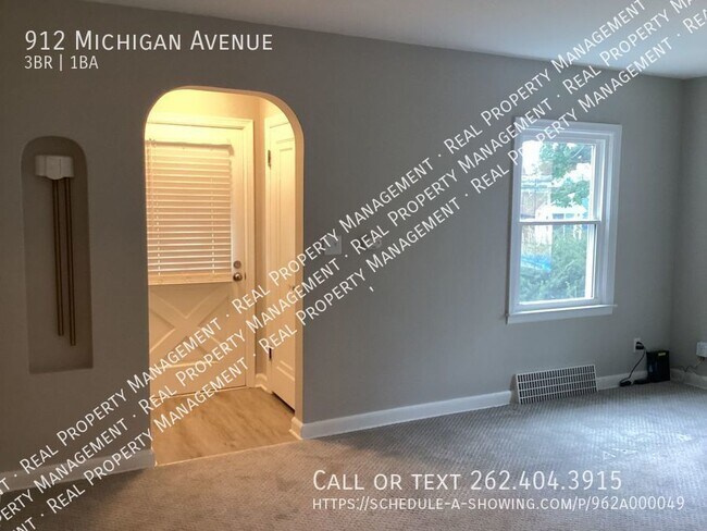 Building Photo - Single Family Home in a Great Neighborhood!