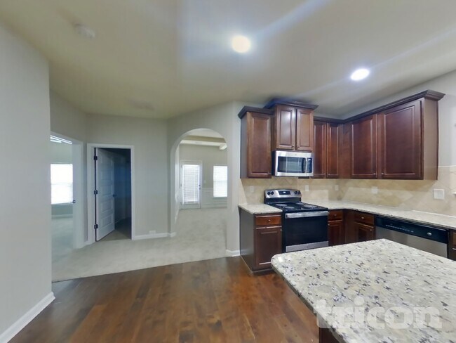 Foto del edificio - 744 Effendi Pl