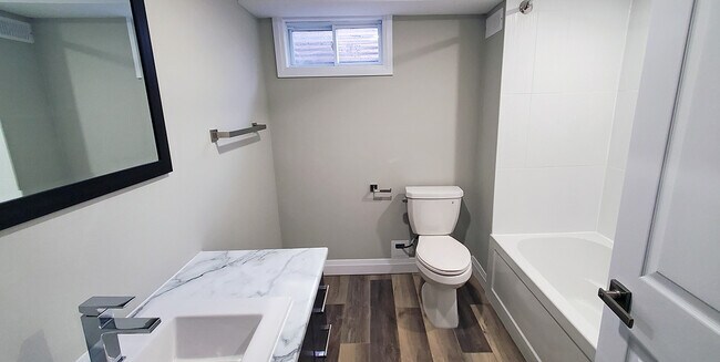 Building Photo - Briarfield Estates - North