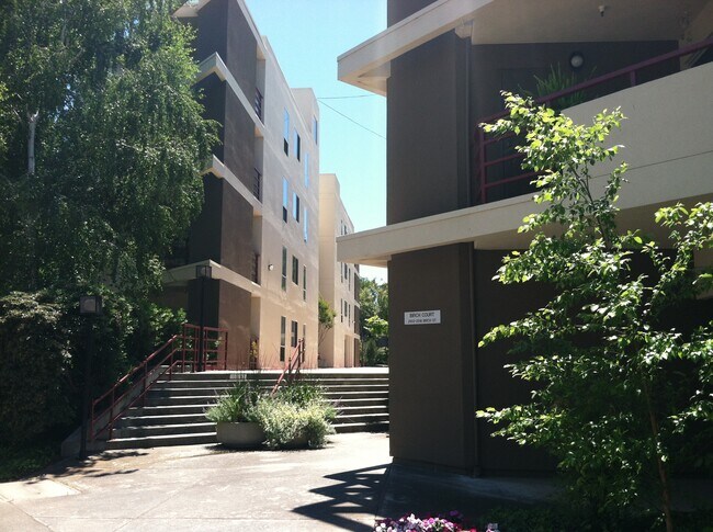Foto del edificio - 348 Grant Ave
