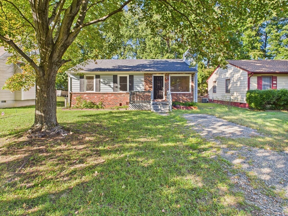 Primary Photo - 818 Winnetka Ave