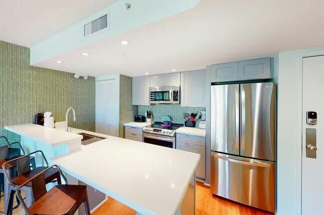 Foto del edificio - 3625 Seaside Dr