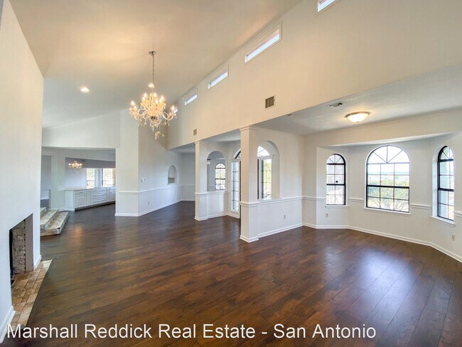 Building Photo - 4 br, 4 bath House - 715 Sunrise Trl