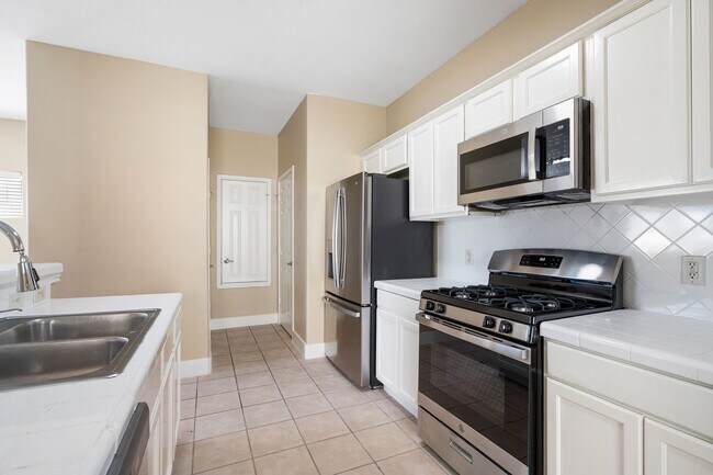 Foto del edificio - Agavae - MLK / 183 - Remodeled 3BD 2.5BA -...