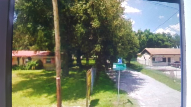 Building Photo - 7726 Gibsonton Dr