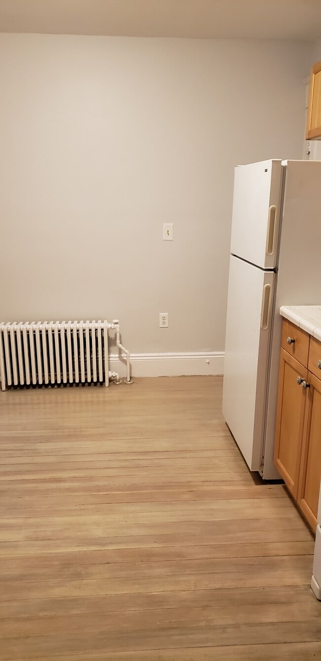 Building Photo - 36 Porter St