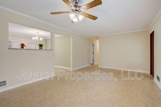 Building Photo - 10173 Westview Dr SW