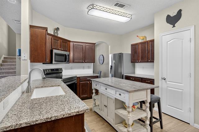 Foto del edificio - 3817 Granby Ln