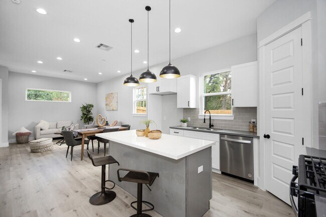 Foto del edificio - 2105 Sam Wilson St