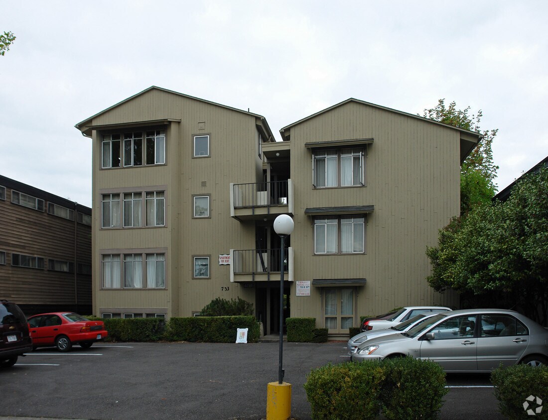 Foto principal - 733 E 15th Ave