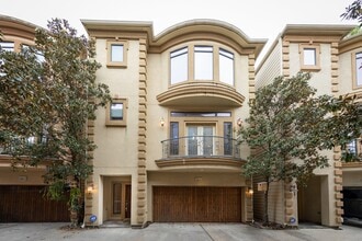 Building Photo - 1607 Bass St