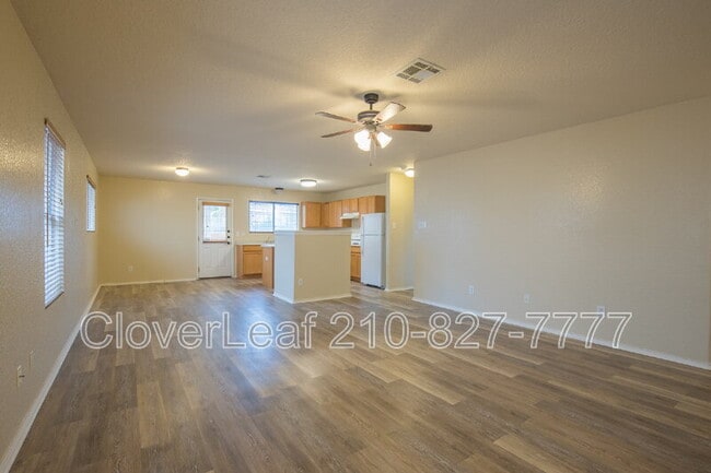 Building Photo - 8907 Laguna Falls