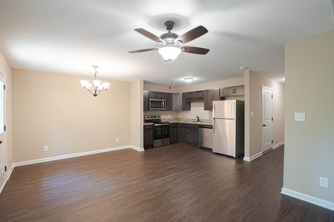 Building Photo - 222 Smithson Ln