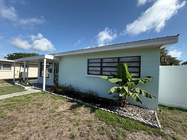 Building Photo - 113 Essex Dr