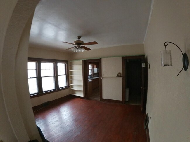 Foto del edificio - 7216 Wicker Ave