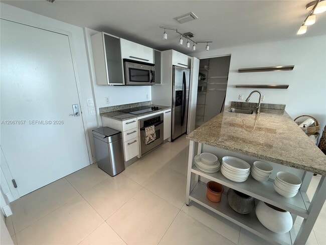 Photo - 185 SW 7th St (Miami, FL) Apartment
