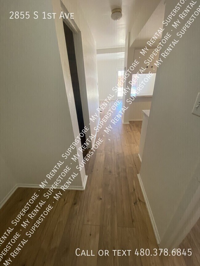 Foto del edificio - 2855 S 1st Ave