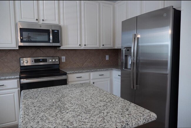 Foto del edificio - 102 N Queenscliff Cir